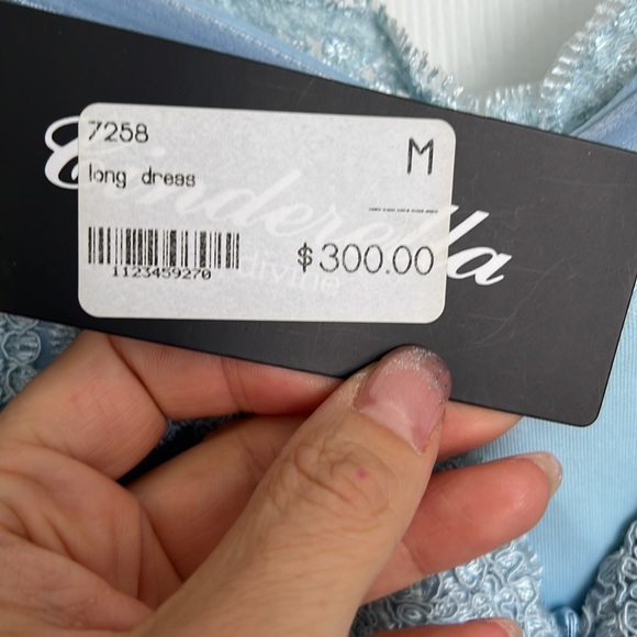 Prom dress or bridesmaid dress- Paris blue - Picture 8 of 12